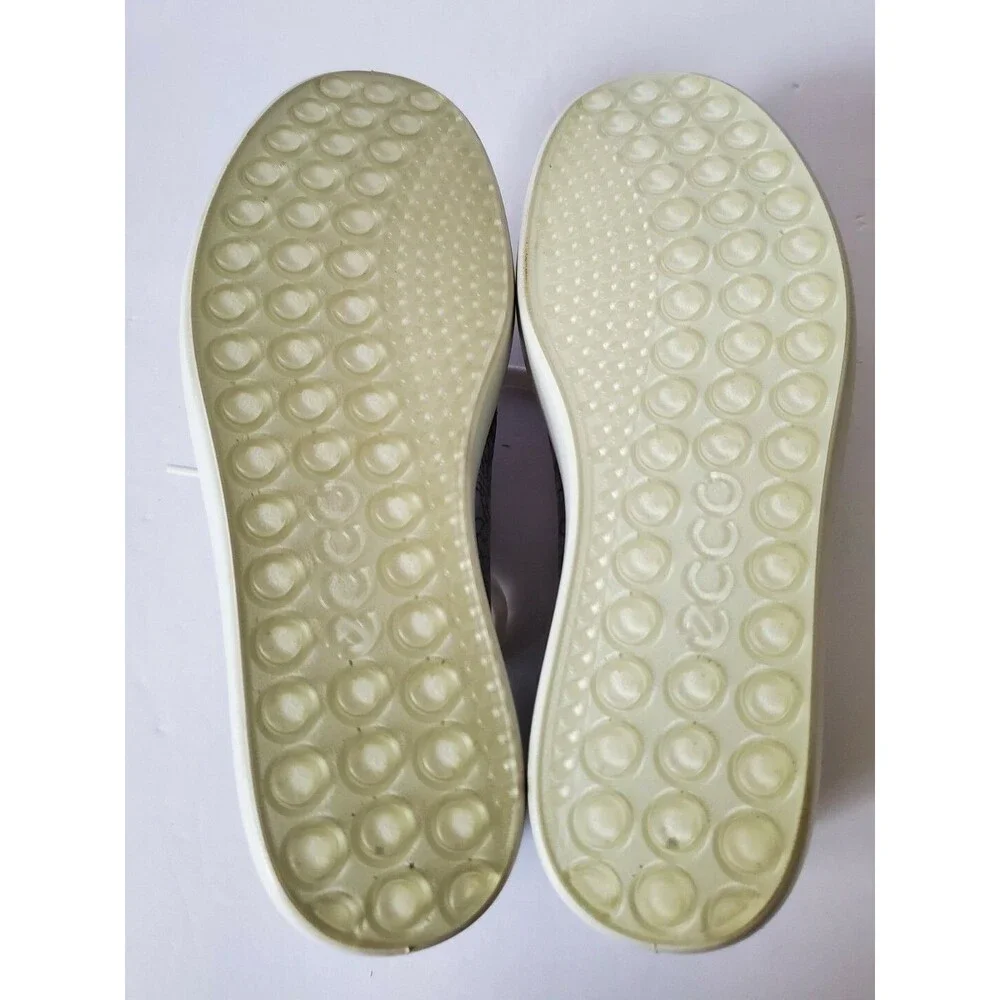 ECCO Soft 7 Sneakers in Warm Grey Cement Print Cow Nubuck US Women’s Size 7